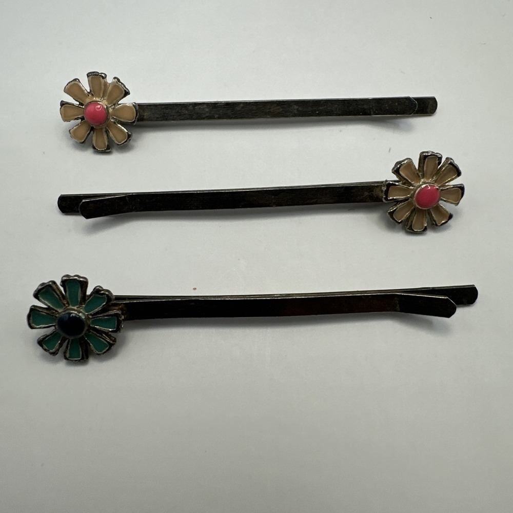 Vintage‎ Enamel daisy flower bobby pins Hair Up Do
